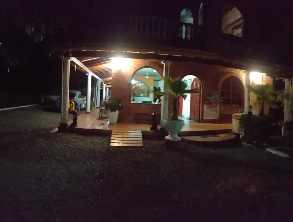 Hotel Boutique Los Gentiles Santa Fe de Antioquia Exterior foto